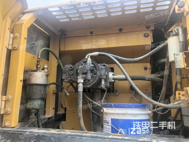 液压泵斜45 右(大件舱室) 液压泵斜45 右(大件舱室)