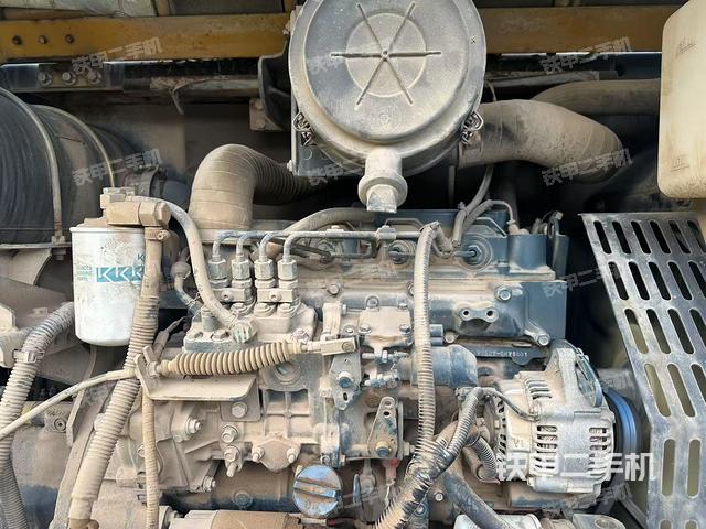 发动机整体俯视(整机外观) 发动机整体俯视(整机外观)