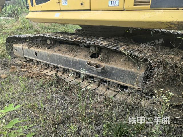 左侧履带整体 (行走机构) 左侧履带整体 (行走机构)