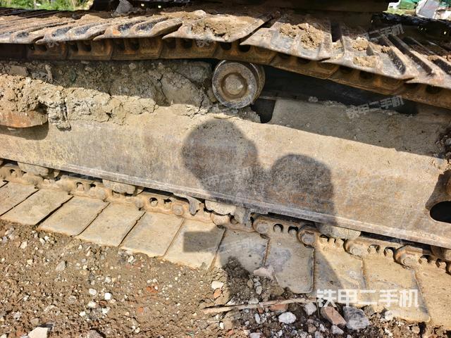 右側(cè)履帶整體（行走機(jī)構(gòu)）