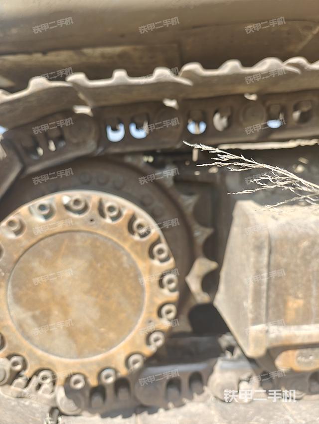 单侧履带整体（整机外观）