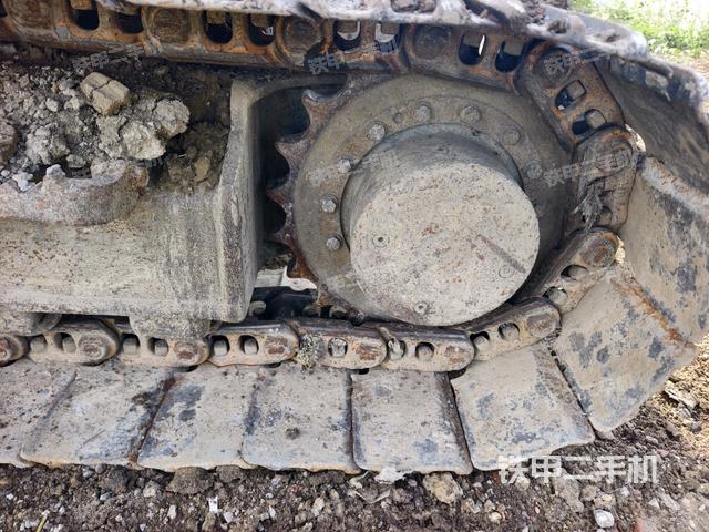 右導(dǎo)向輪（行走機(jī)構(gòu)）