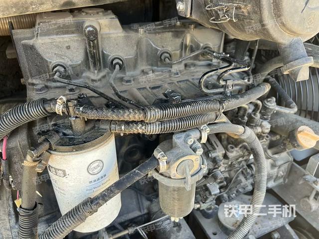 发动机整体俯视(整机外观) 发动机整体俯视(整机外观)