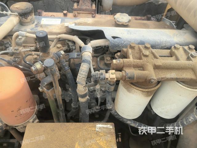 气门室盖螺丝特写(上车部件) 气门室盖螺丝特写(上车部件)