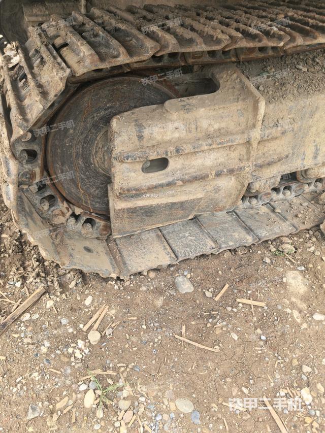 左驱动轮(行走机构) 左驱动轮(行走机构)