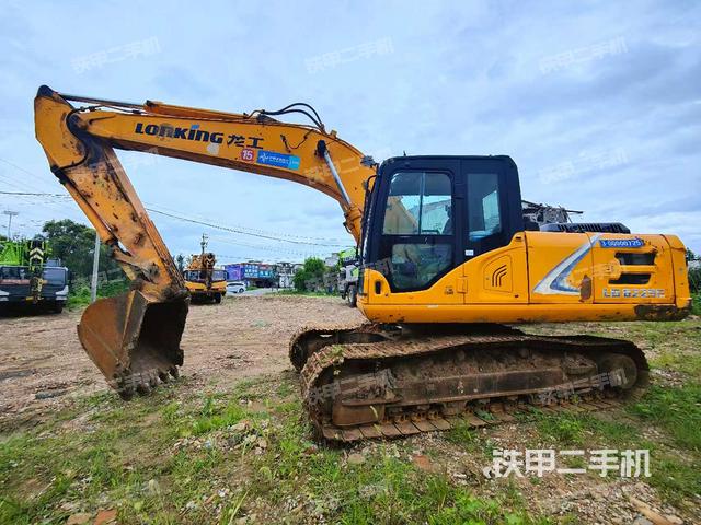 龍工LG6225E挖掘機(jī)