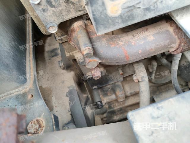 气门室盖螺丝特写(上车部件) 气门室盖螺丝特写(上车部件)