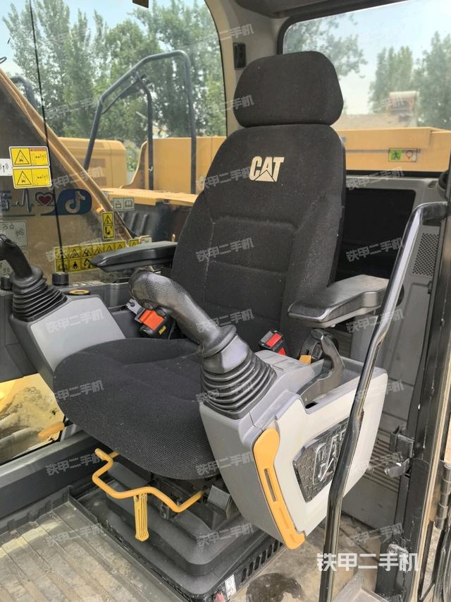 驾驶室整体(整机外观) 驾驶室整体(整机外观)