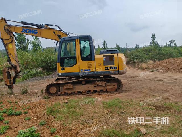 徐工XE150D挖掘機(jī)