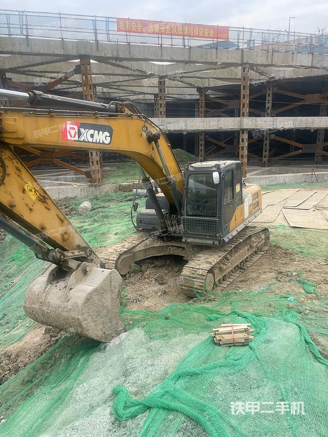 徐工XE245DK挖掘機