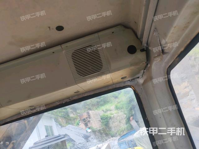 座椅后部（駕駛室部分）