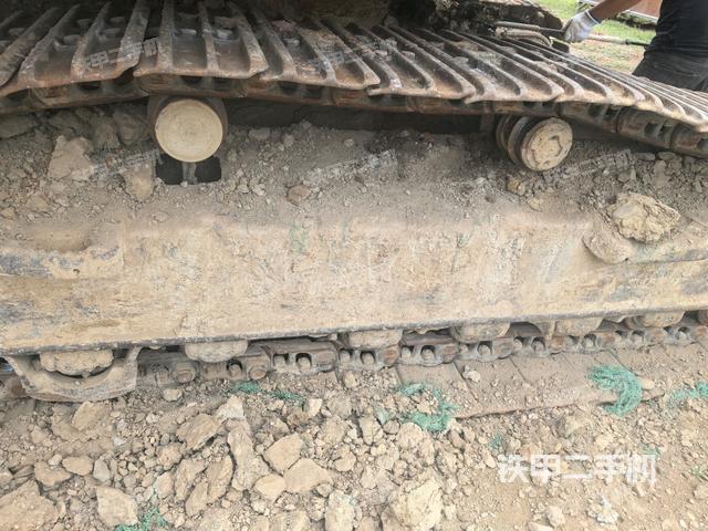 右侧行走马达盖板(行走机构) 右侧行走马达盖板(行走机构)