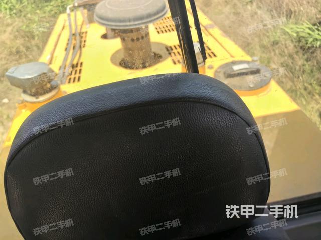 駕駛室內部（駕駛室/操作室）