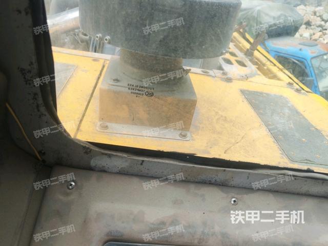 駕駛室左前45度（駕駛室部分）