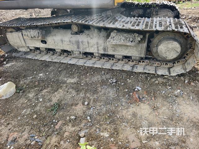 左導(dǎo)向輪（行走機(jī)構(gòu)）