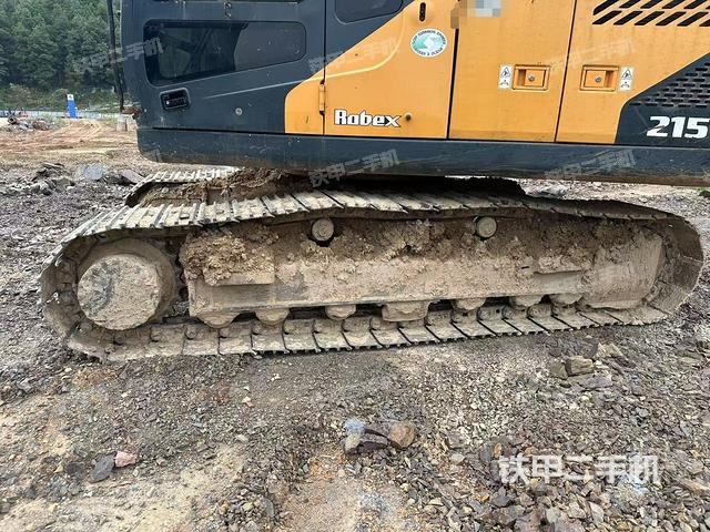 單側(cè)履帶整體（整機(jī)外觀）