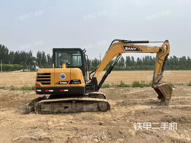 整机右后45°(整机外观) 整机右后45°(整机外观)