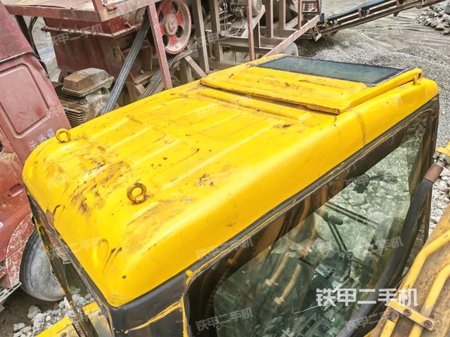 駕駛室頂部俯視（上車部件）