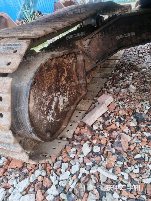 左侧行走马达盖板(行走机构) 左侧行走马达盖板(行走机构)