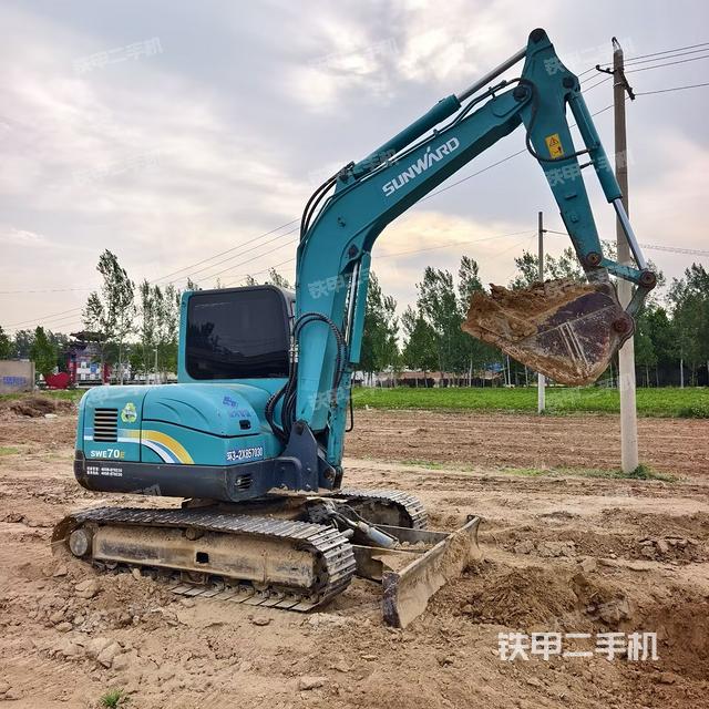 整机右后45°(整机外观) 整机右后45°(整机外观)