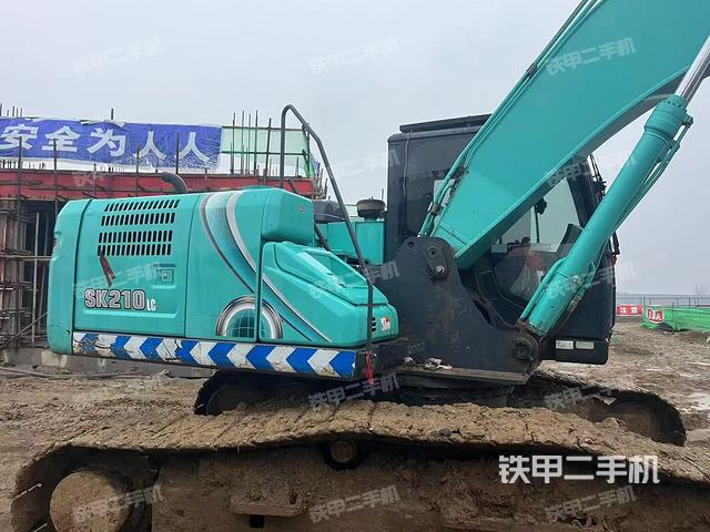 整机右后45°(整机外观) 整机右后45°(整机外观)