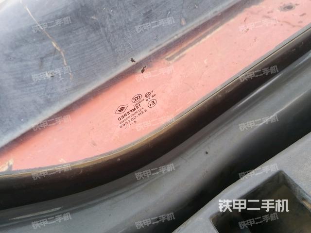 驾驶室左后45度(驾驶室部分) 驾驶室左后45度(驾驶室部分)