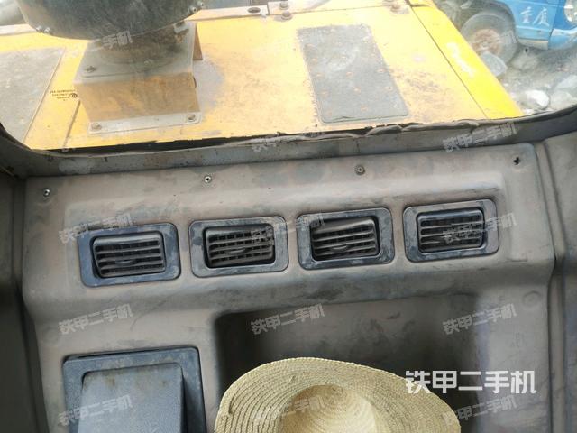 駕駛室左后45度（駕駛室部分）