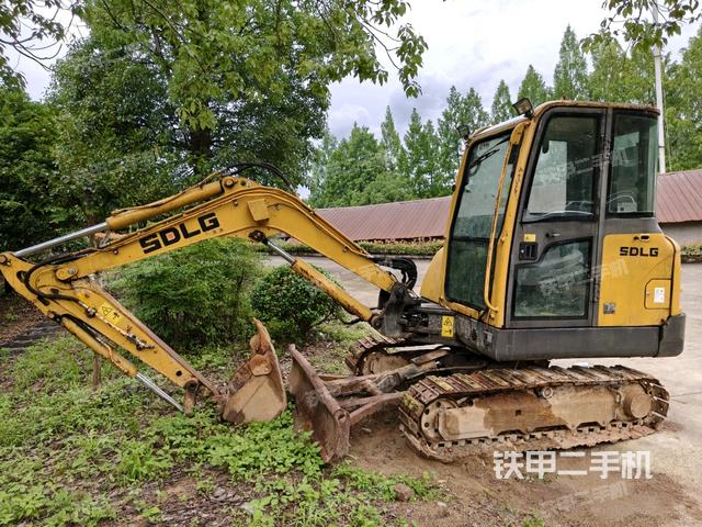 山東臨工E635F挖掘機