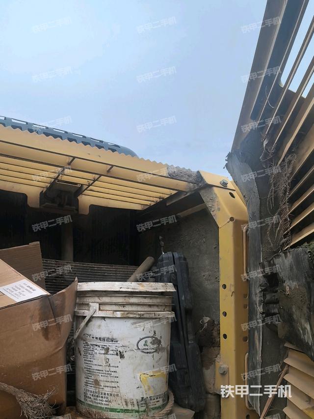 散热器正面(大件舱室) 散热器正面(大件舱室)