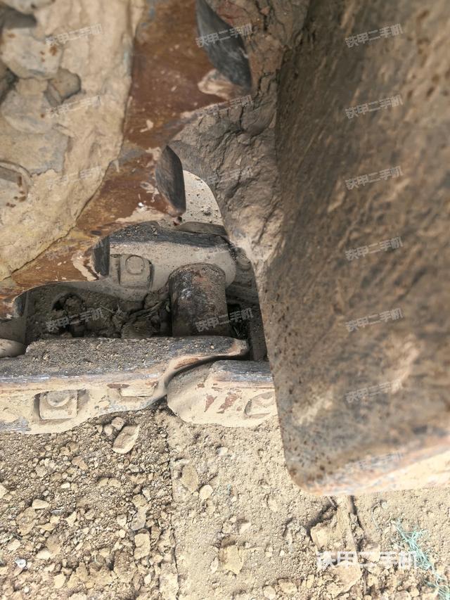 左侧行走马达盖板(行走机构) 左侧行走马达盖板(行走机构)