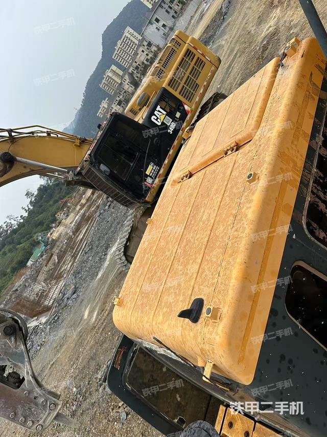 駕駛室頂部（整機(jī)外觀）