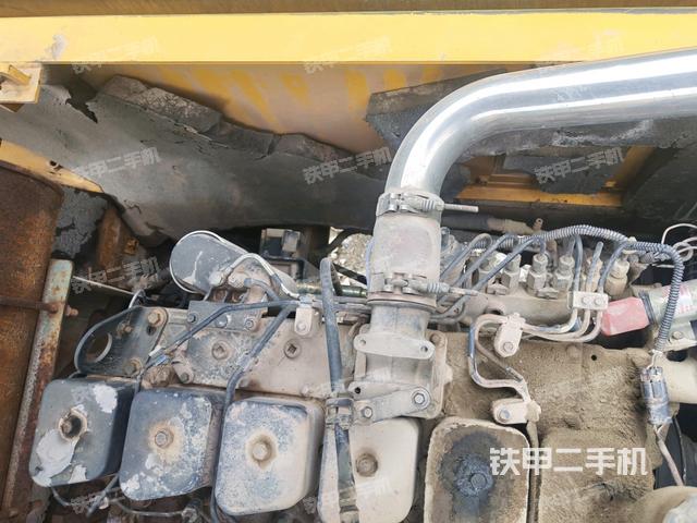 氣門室蓋螺絲特寫（上車部件）