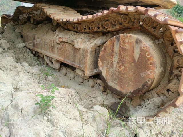 左侧履带整体 (行走机构) 左侧履带整体 (行走机构)