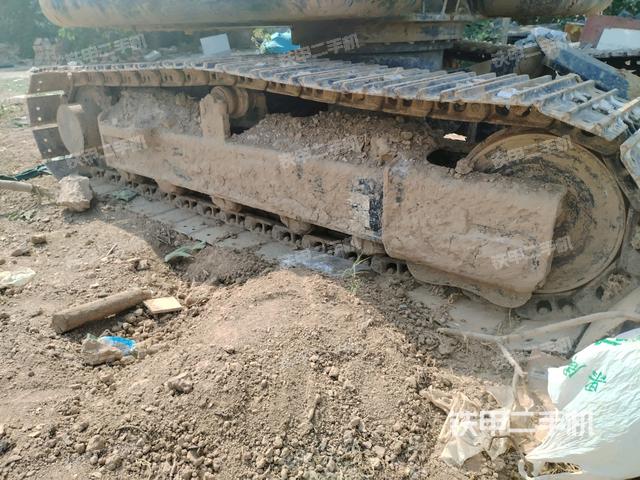 左侧履带整体 （行走机构）