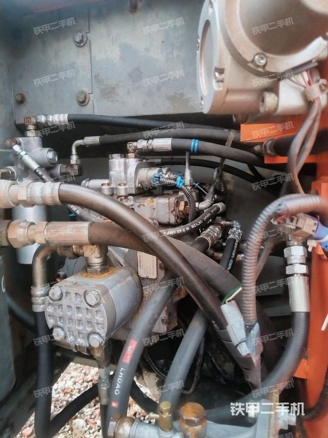 液压泵斜45 左(大件舱室) 液压泵斜45 左(大件舱室)