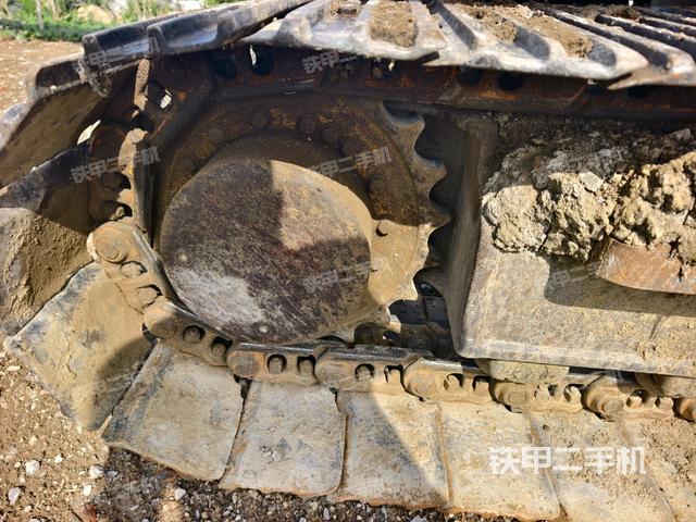 右驅(qū)動(dòng)輪（行走機(jī)構(gòu)）