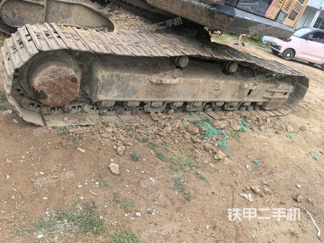 左导向轮(行走机构) 左导向轮(行走机构)