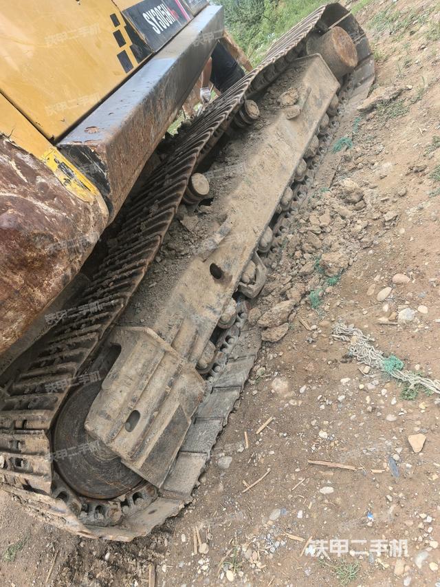 左侧履带整体 (行走机构) 左侧履带整体 (行走机构)