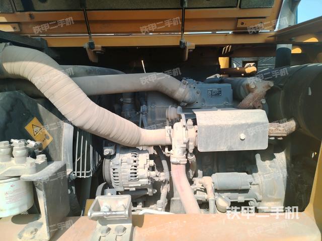 发动机室（上车部件）