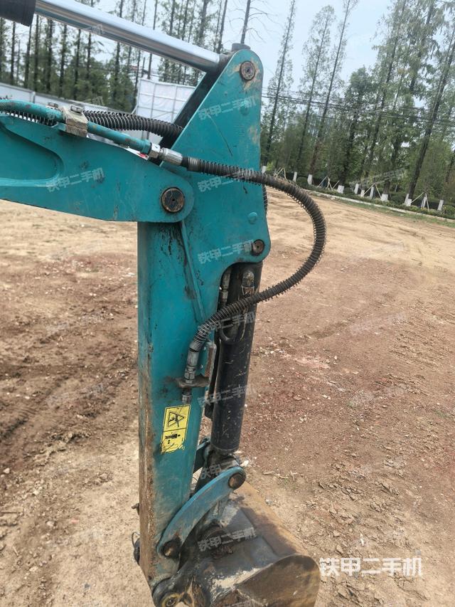 小臂整體右前（工作和回轉(zhuǎn)裝置）