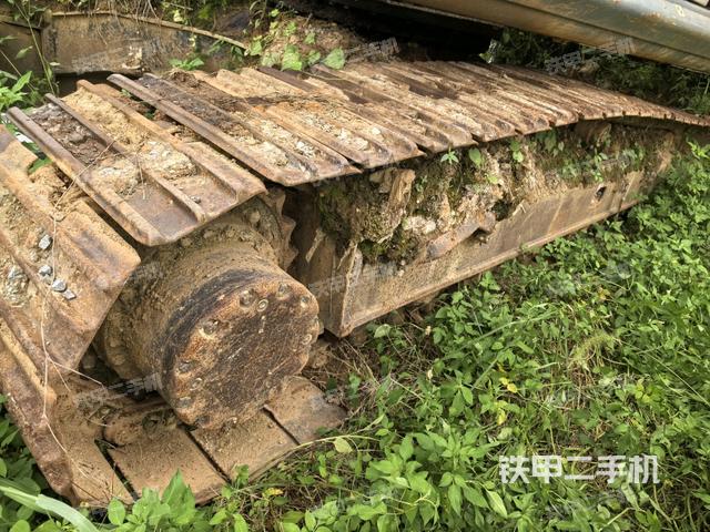 左侧履带整体 (行走机构) 左侧履带整体 (行走机构)