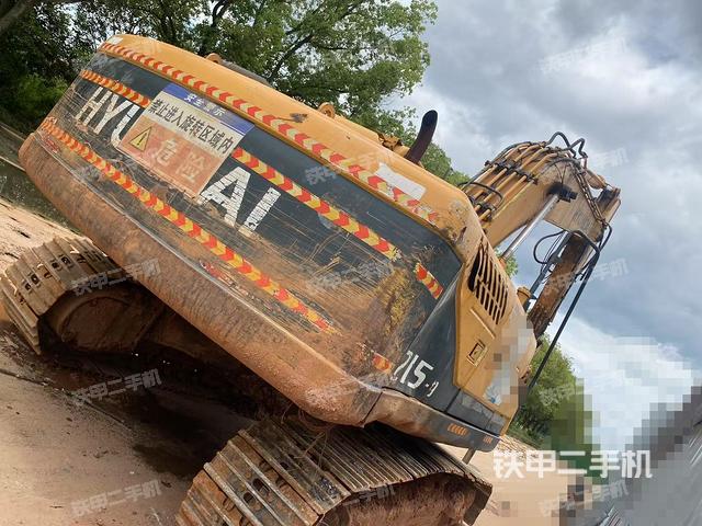 整机右后45°(整机外观) 整机右后45°(整机外观)