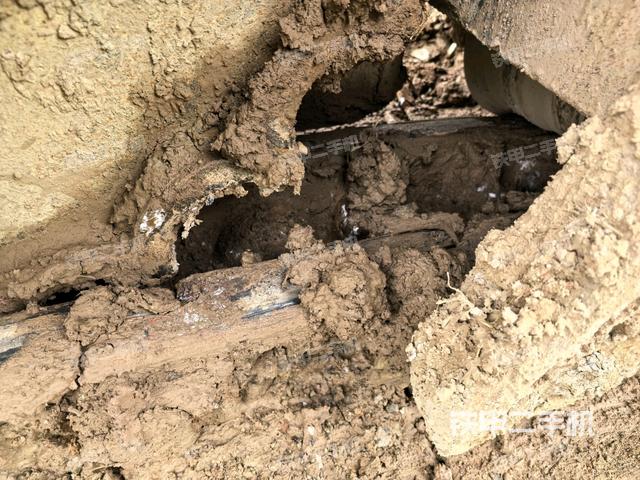 右侧履带整体（行走机构）