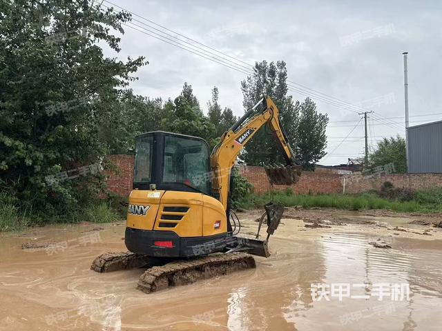 整机右后45°(整机外观) 整机右后45°(整机外观)