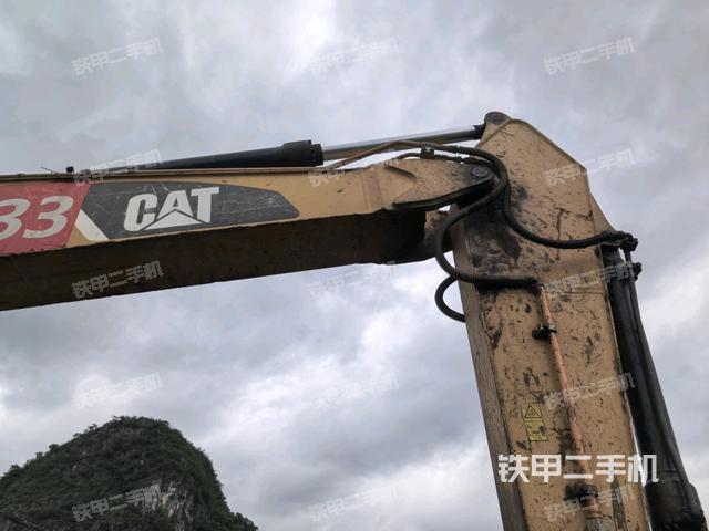 大臂整体 右侧(工作和回转装置) 大臂整体 右侧(工作和回转装置)