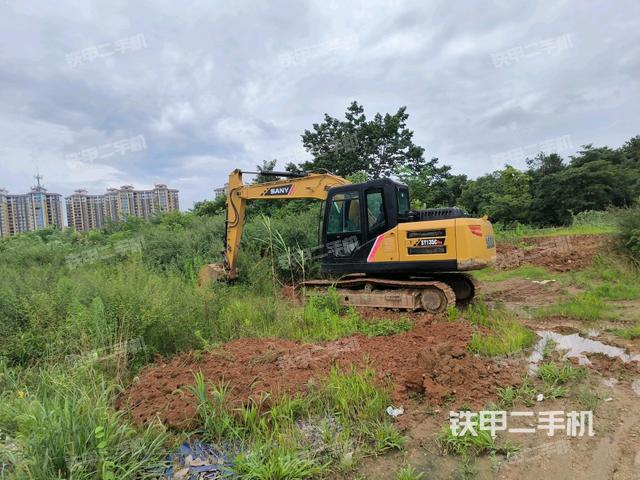 三一重工SY135C挖掘機(jī)
