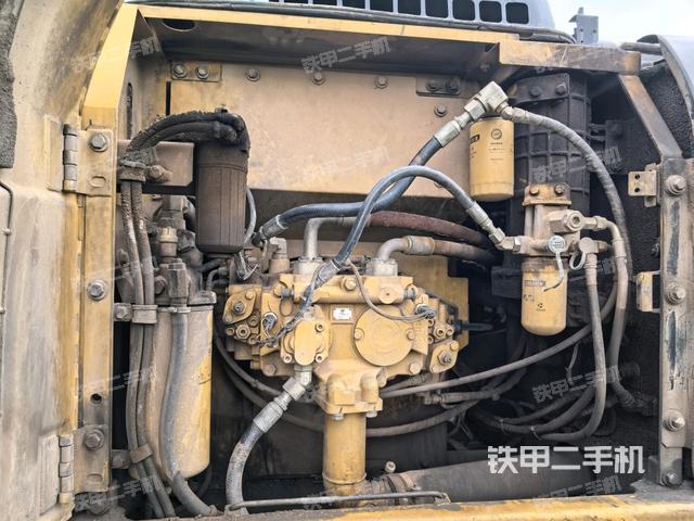 液压泵斜45 左(大件舱室) 液压泵斜45 左(大件舱室)