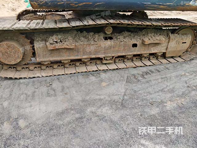 左侧履带整体 (行走机构) 左侧履带整体 (行走机构)