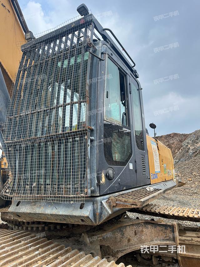 驾驶室整体（整机外观）