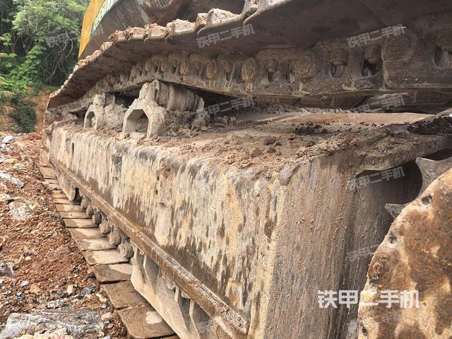 右导向轮(行走机构) 右导向轮(行走机构)